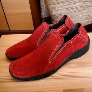 Easy Spirit Amorette Burnt Orange Suede Slip-On Shoes 8.5 M | Comfort Casual NWT